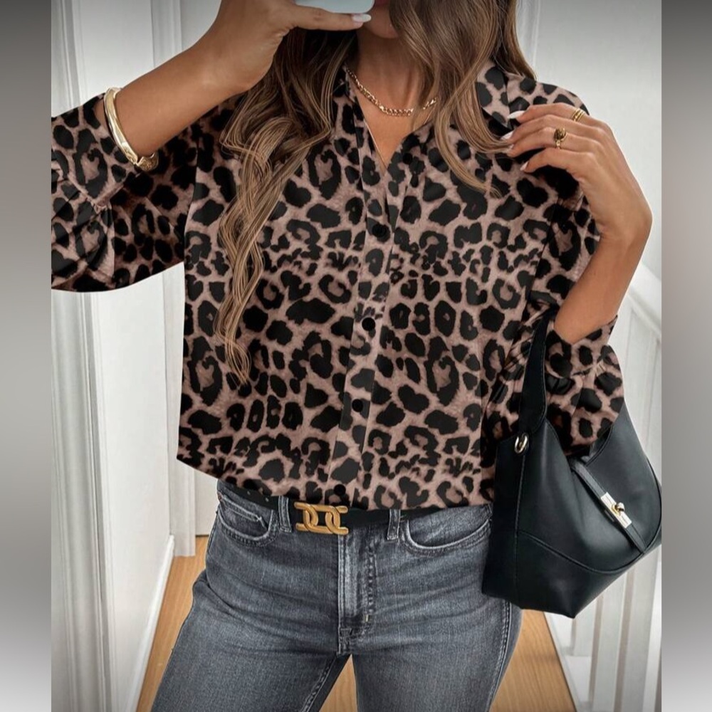 Leopard Print Button-Up Blouse - Picture 2 of 6